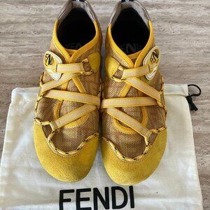 Chic Fendi Sneakers - Size EU 37